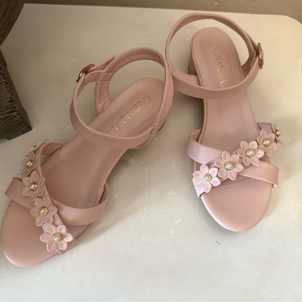 Girl’s Pink Floral Dress Shoes